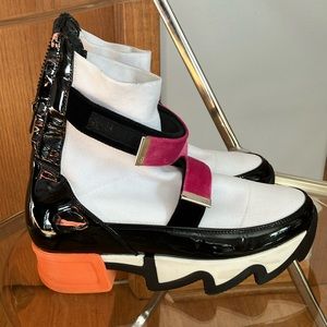 Gently loved iRi Ves Boots! 🩷🧡